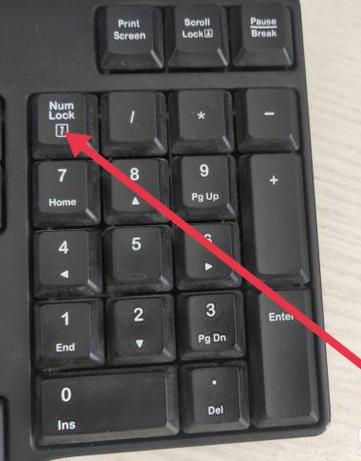 键盘不知道按错了什么键不能用了